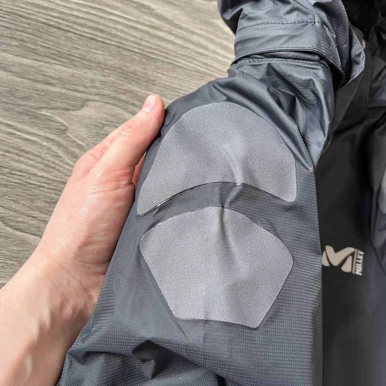 Куртка ветровка Millet DryEdge размер L - Верхняя одежда (Одежда) в Курск