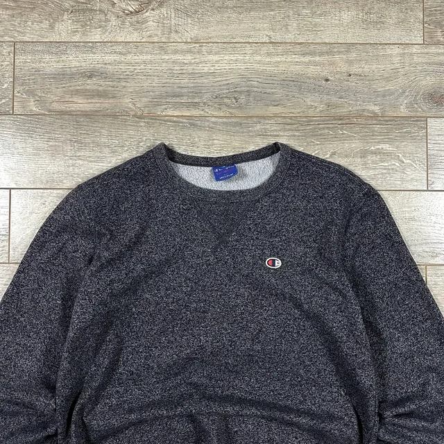 Свитшот Champion размер S-M в отличном состоянии - Верхняя одежда в Курск