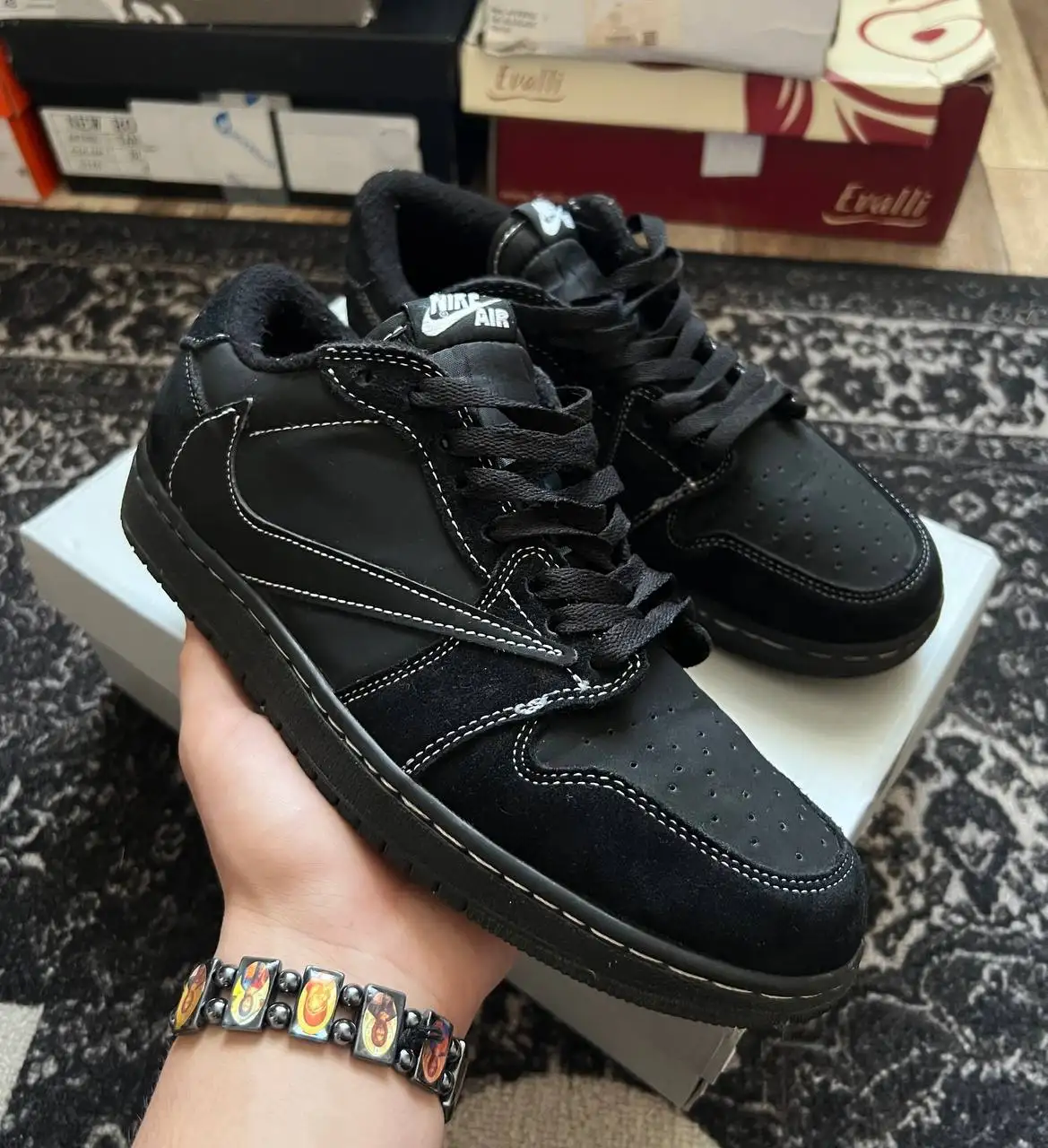 Продам кроссовки дешево - Кроссовки (Одежда) в Курск