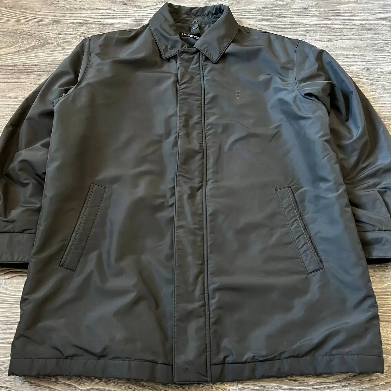 Куртка Yves Saint Laurent размер M темно-зеленого цвета - Куртки (Одежда) в Курск