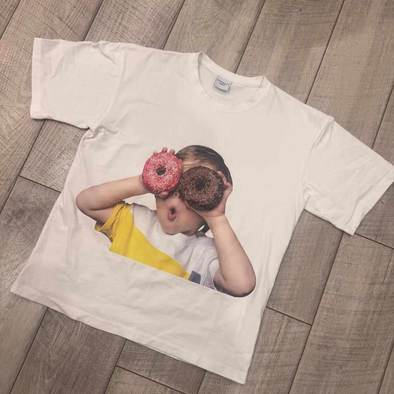 Футболка Acmé de la Vie (ADLV) - Футболки (Одежда) в Неизвестно