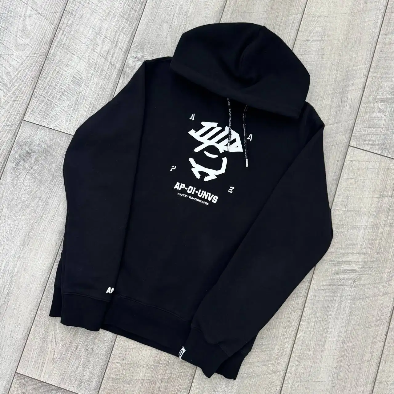 Худи A BATHING APE® (размер M, состояние 9/10) - Верхняя одежда (Одежда) в Неизвестно