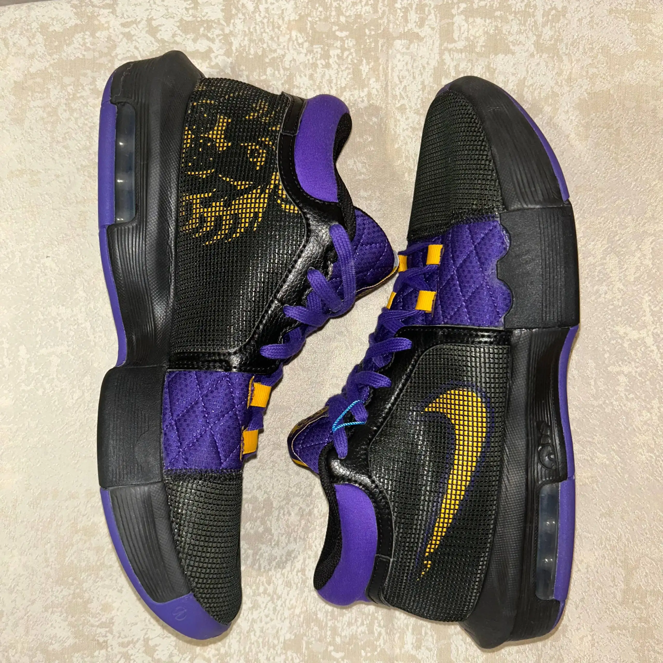 Кроссовки Nike LeBron Witness 8 - Обувь (Одежда) в Курск