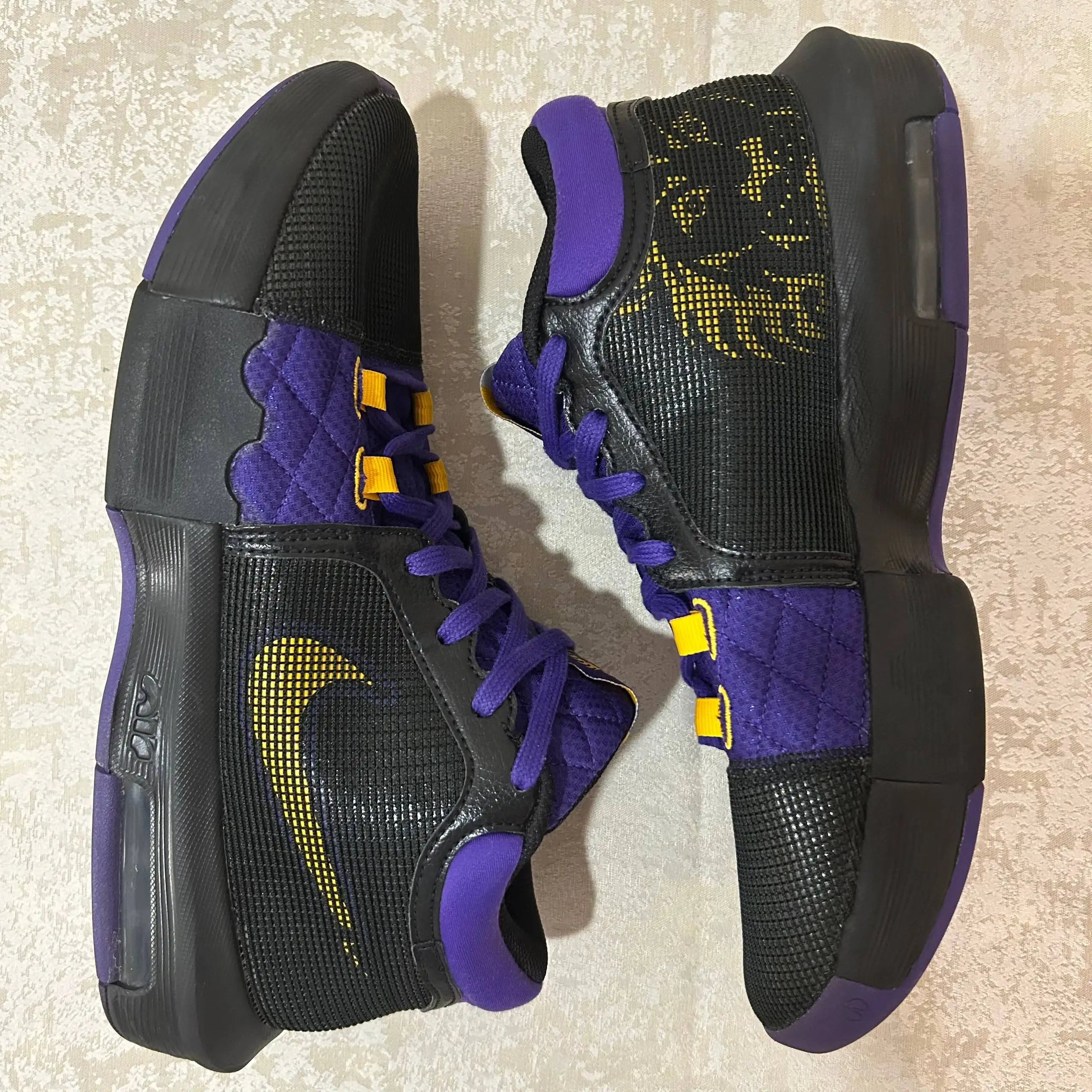 Кроссовки Nike LeBron Witness 8 - Обувь (Одежда) в Курск