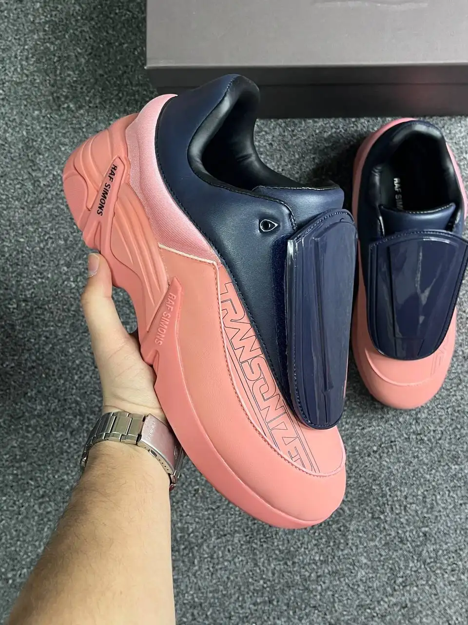 Antei Raf Simons кроссовки - Обувь (Одежда) в Неизвестно