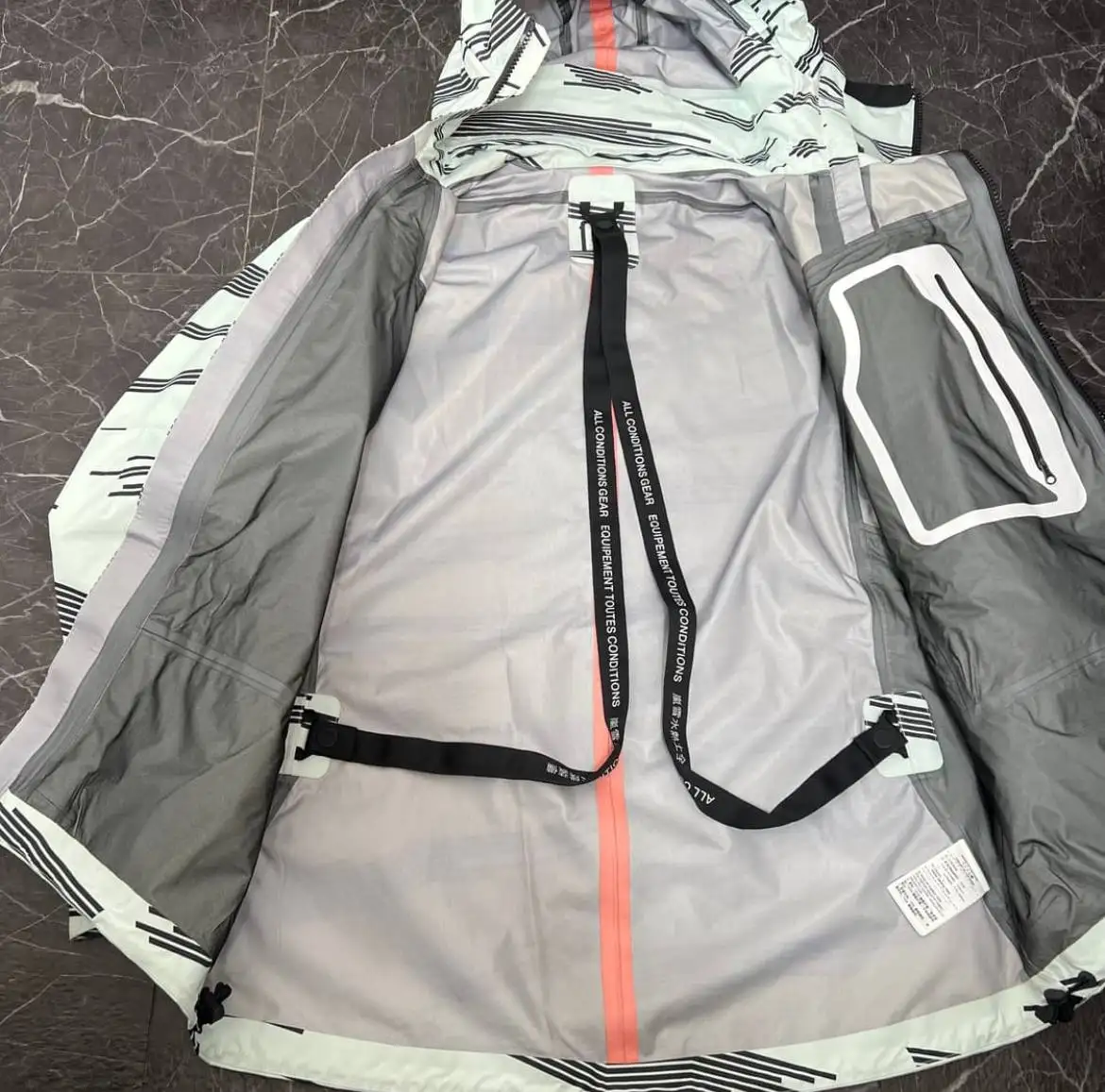 Nike ACG Alpine Gore-Tex Jacket - Куртки (Одежда) в Курск