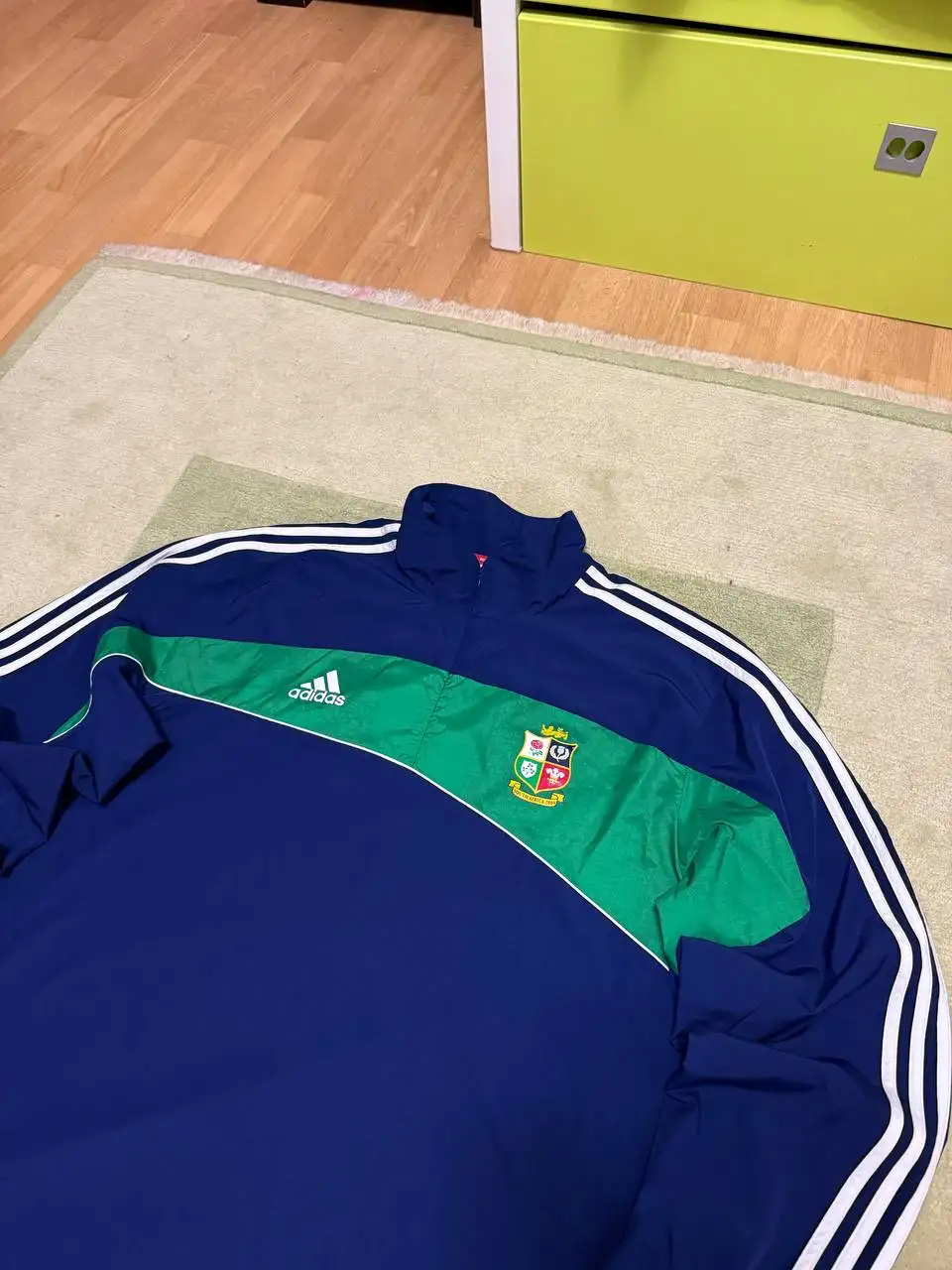 Ветровка Adidas XXXXL - Мужская одежда (Одежда) в Курск