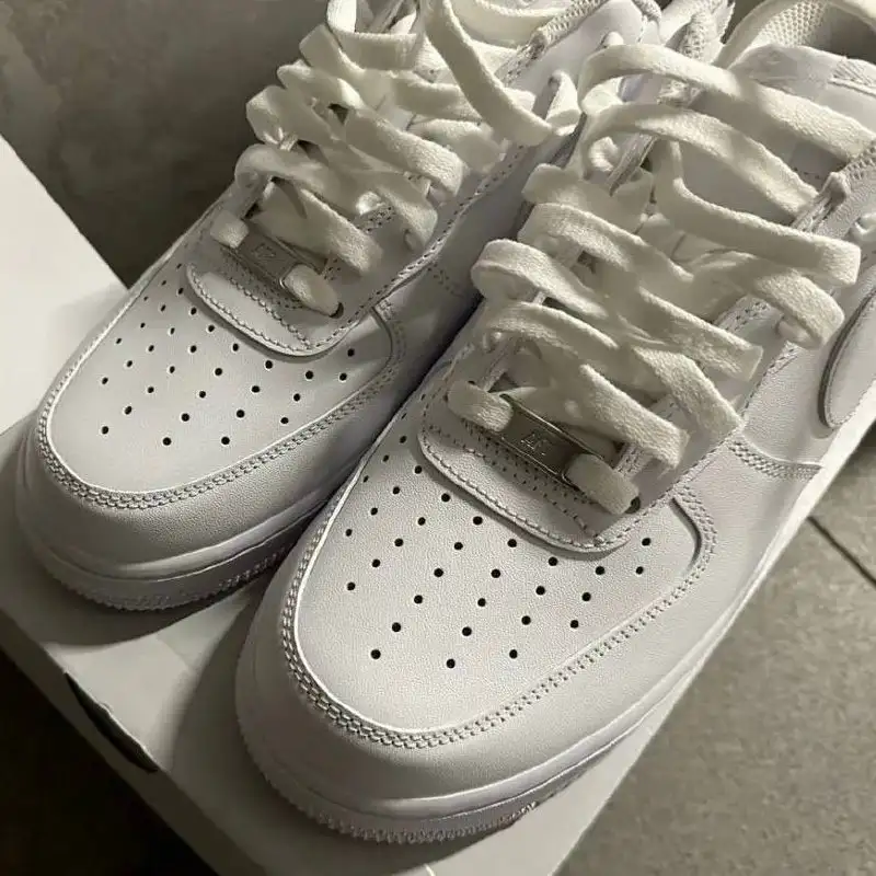 Кроссовки Maison Margiela Replica/Guts и Nike Air Force 1 - Одежда в Неизвестно