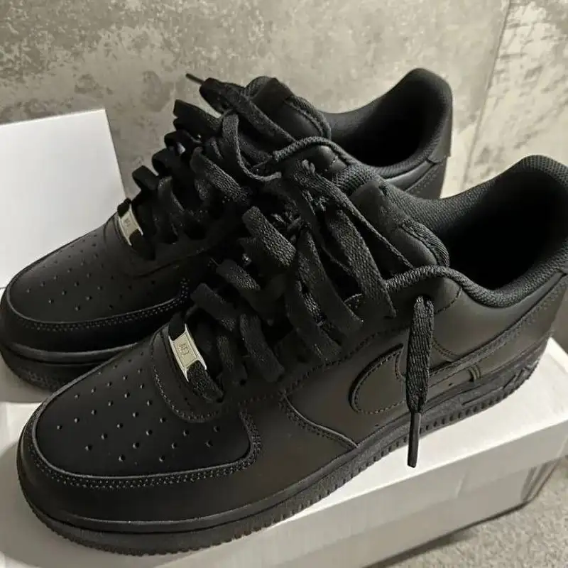 Кроссовки Maison Margiela Replica/Guts и Nike Air Force 1 - Одежда в Неизвестно