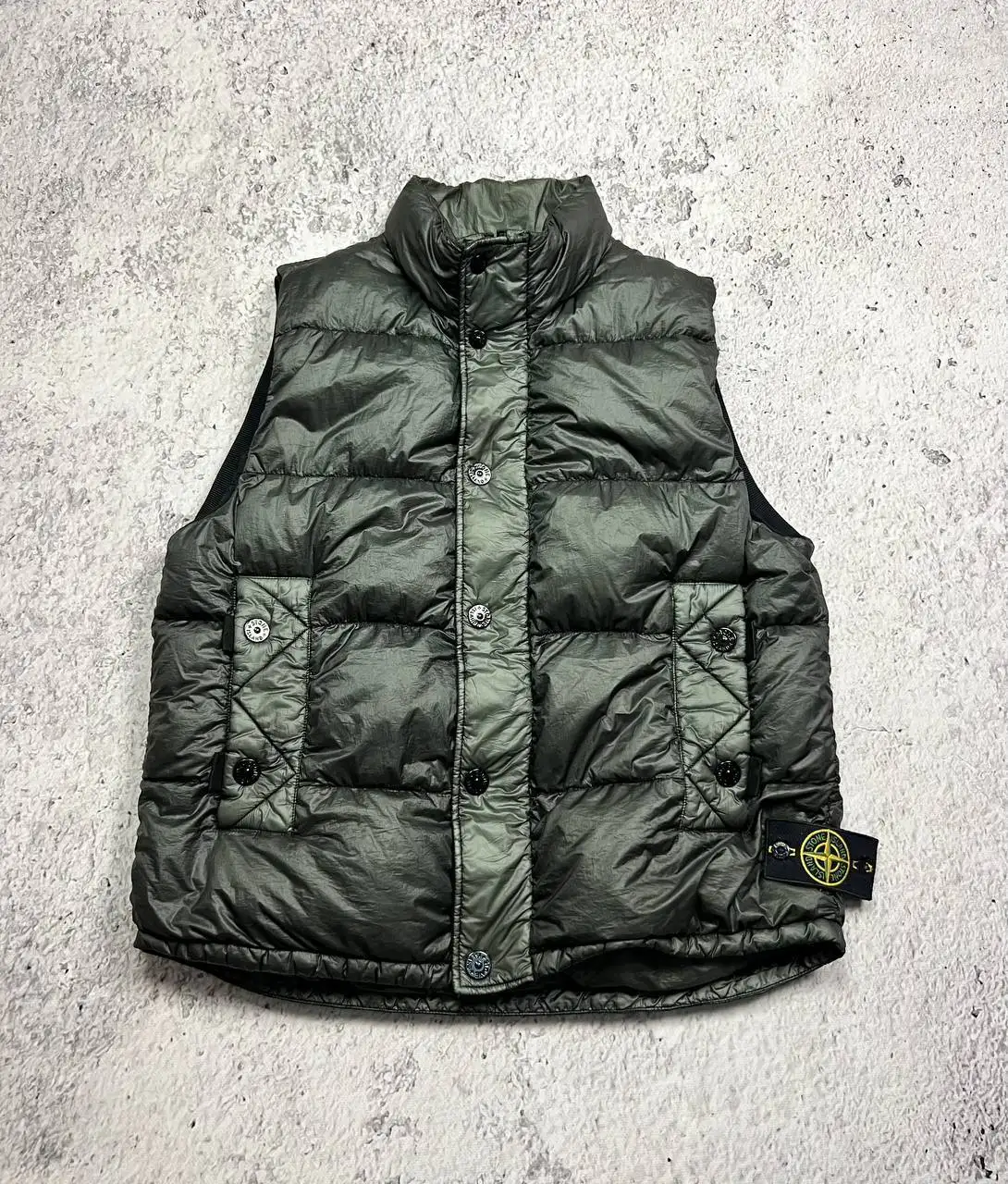 Stone Island Garment Dyed Down жилетка - Верхняя одежда (Одежда) в Неизвестно