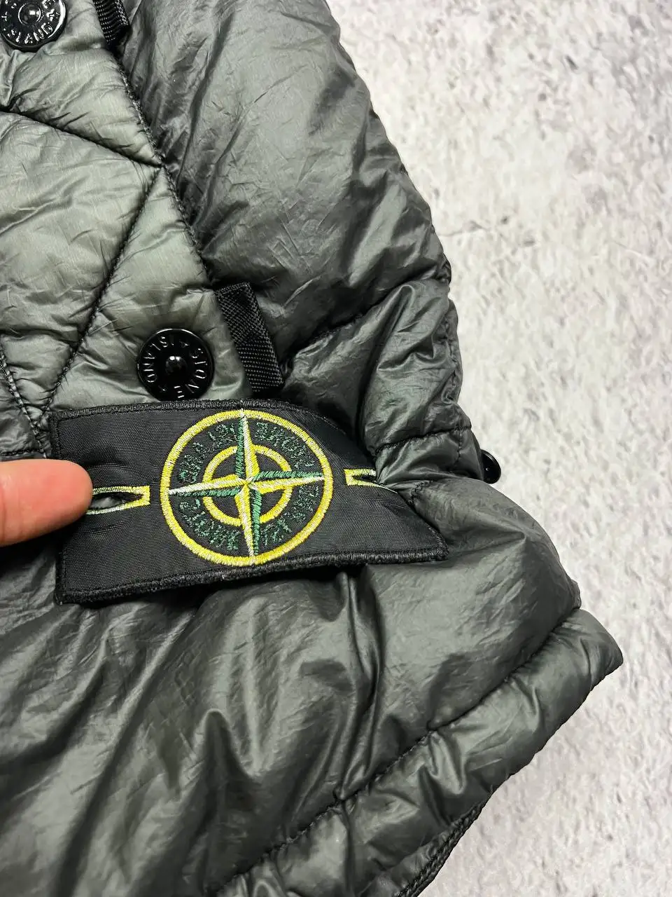 Stone Island Garment Dyed Down жилетка - Верхняя одежда (Одежда) в Неизвестно