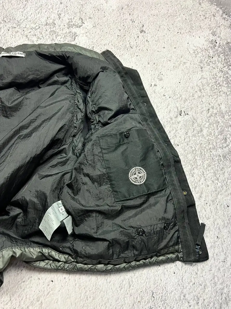 Stone Island Garment Dyed Down жилетка - Верхняя одежда (Одежда) в Неизвестно