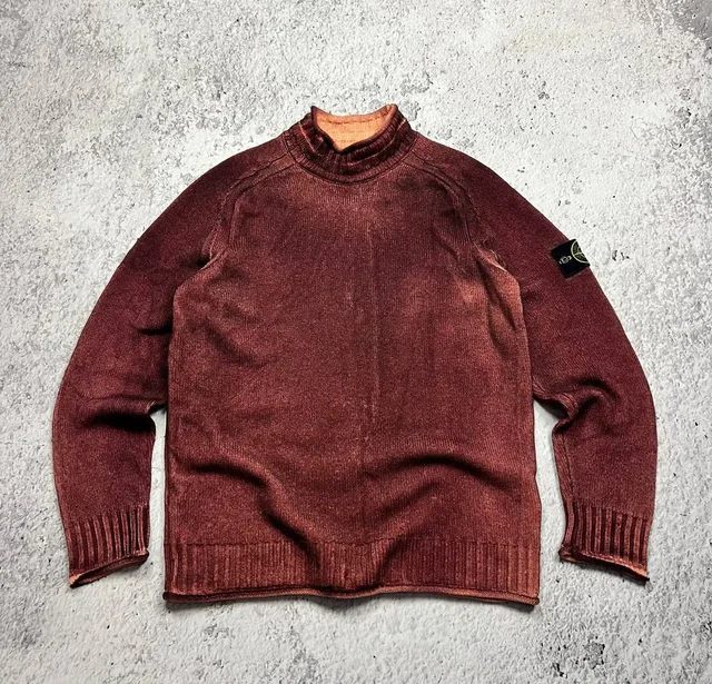 Stone Island 2021 Burgundy Mock Neck Hand Dyed Jumper - Женская одежда в Курск