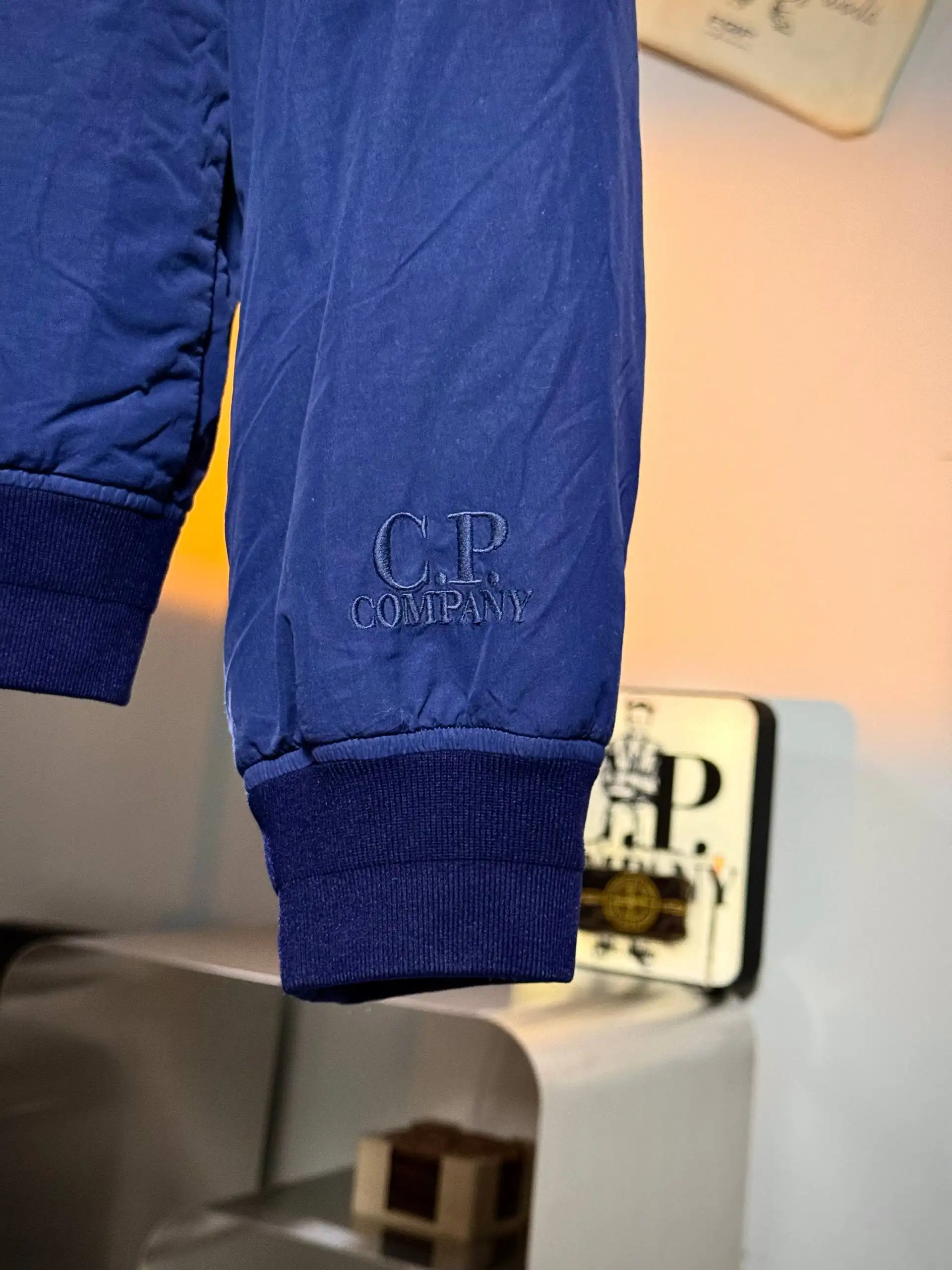 C.P. Company Flatt Nylon Down Jacket Bomber - Мужская одежда (Одежда) в Санкт-Петербург