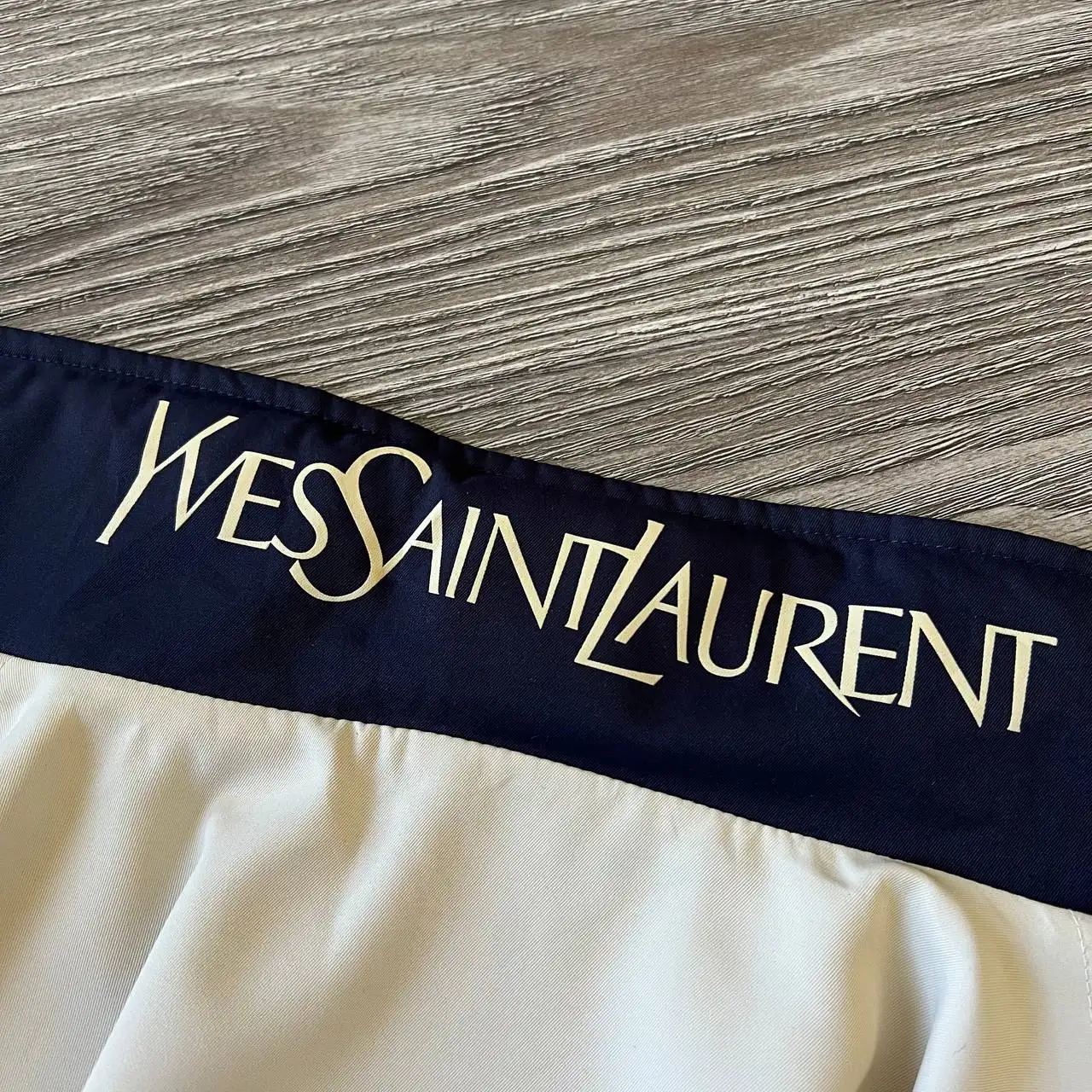 Двухсторонняя куртка Yves Saint Laurent - Куртки (Одежда) в Курск
