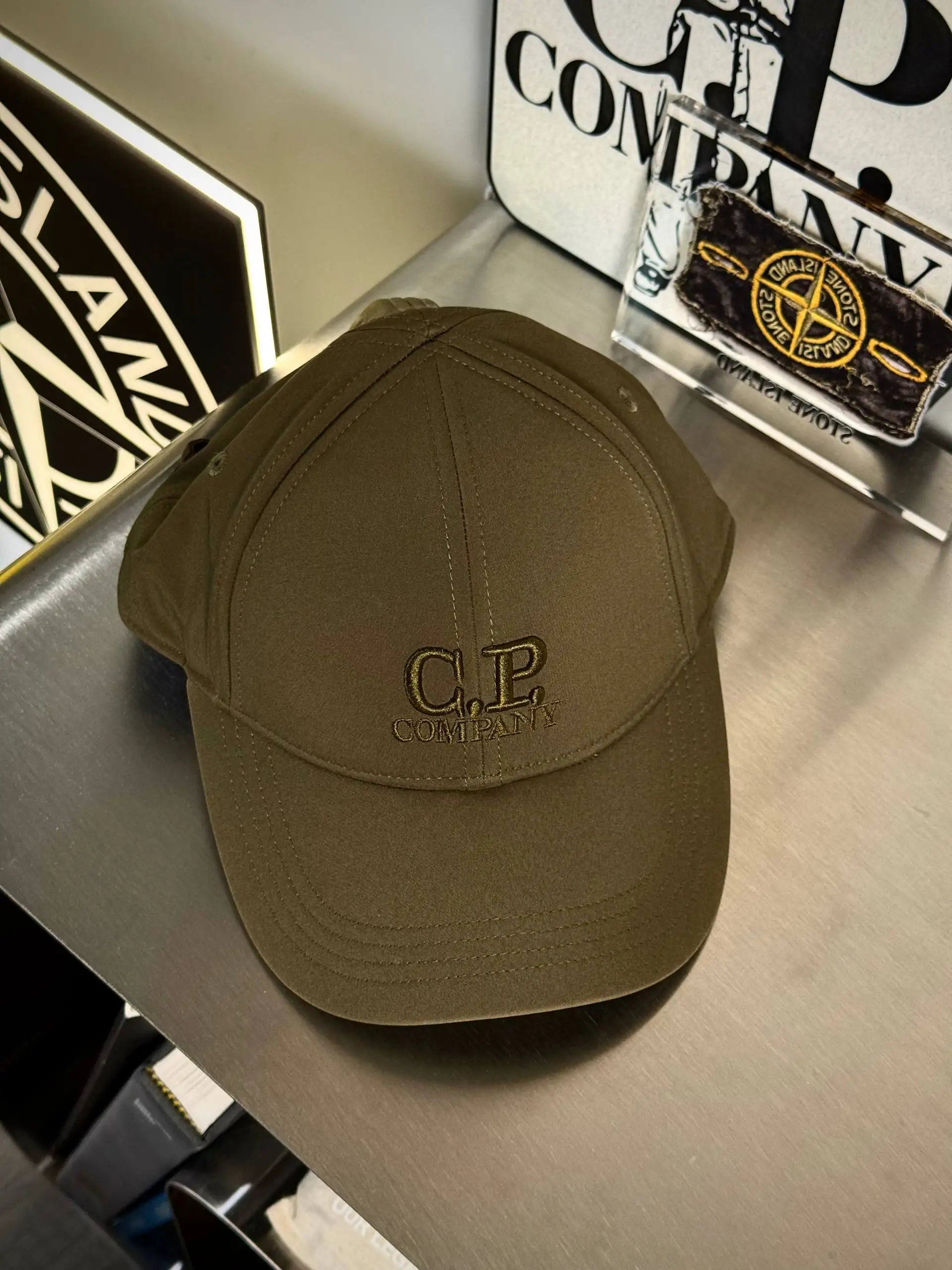 Кепка C.P. Company Cap - Головные уборы (Одежда) в Санкт-Петербург