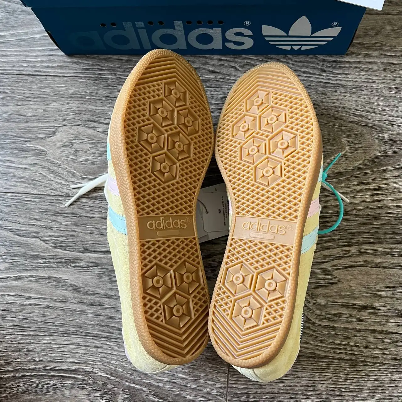 Новые кроссовки Adidas Köln - Обувь (Одежда) в Неизвестно