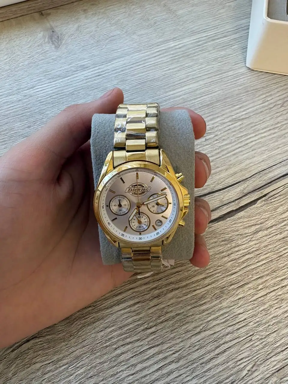 Dickies watch golden quartz + подвеска и Alabaster watch - Часы (Электроника) в Неизвестно