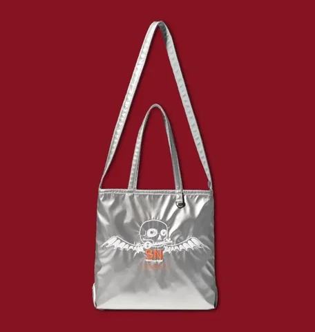 Undercover & GU Silent Noise Tote Bag - Футболки и топы в Курск
