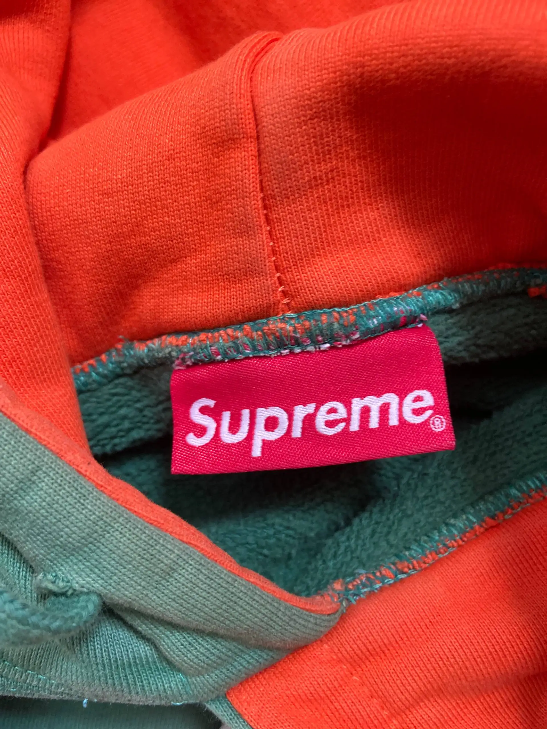 Продам худи Supreme - Верхняя одежда (Одежда) в Москва