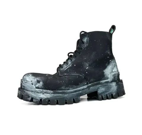 Balenciaga Strike Boots RARE - Секонд-хенд в Неизвестно