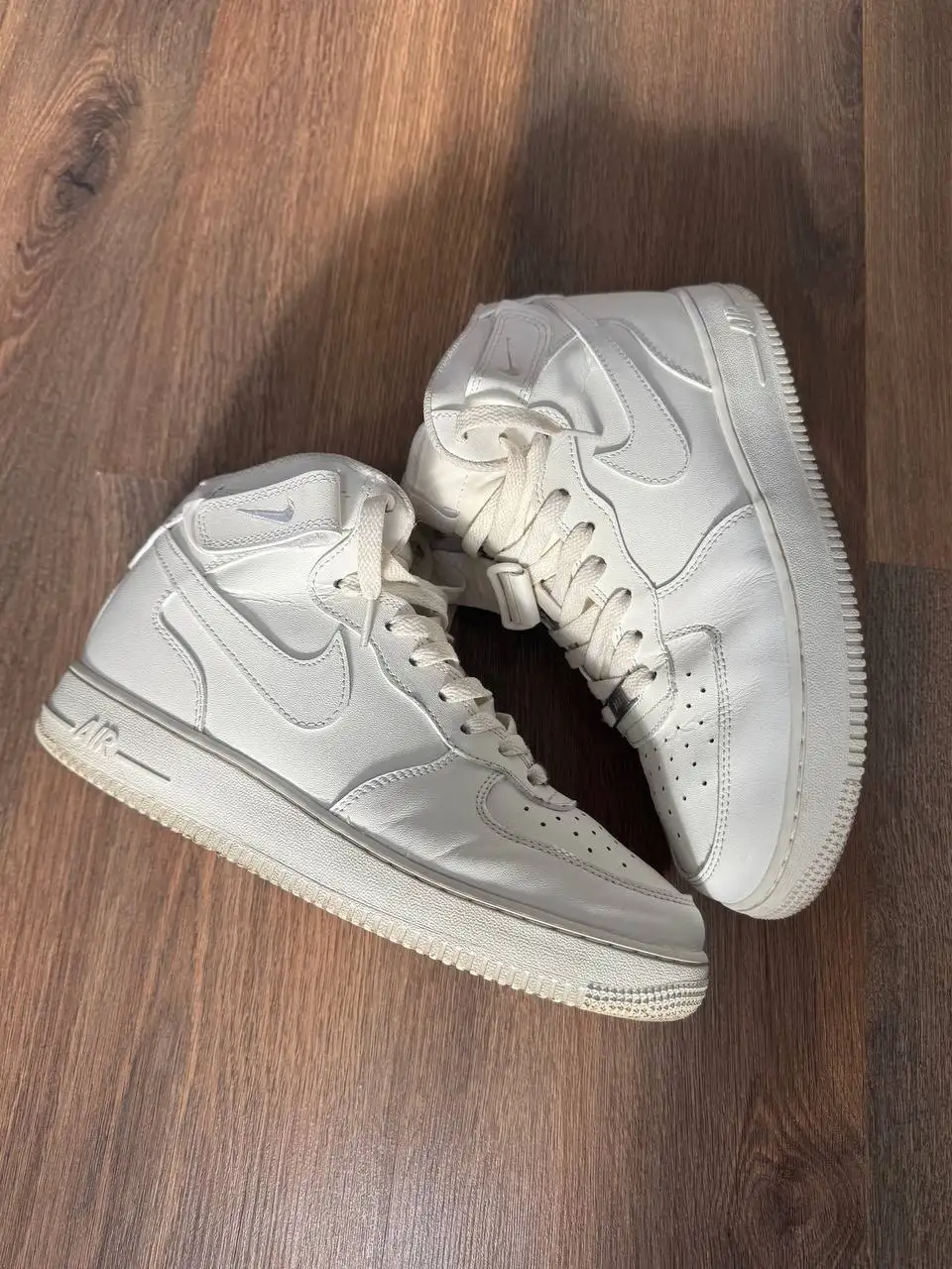 Продажа MCM Nike и Gucci - Обувь (Одежда) в Kursk