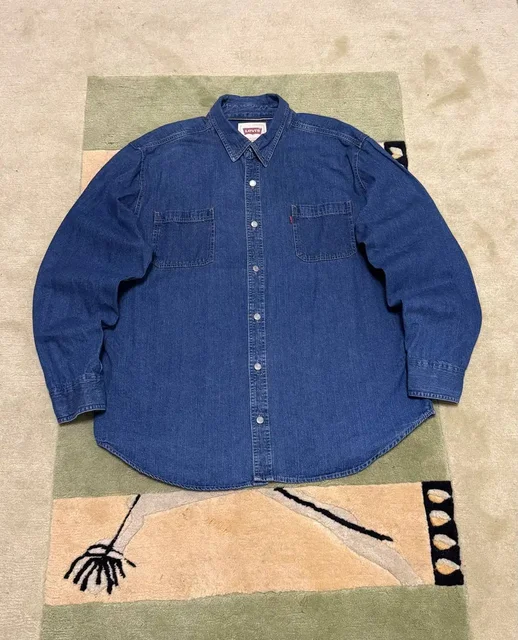 Куртка Levis Oversize состояние 10/10 - Футболки и топы в Курск