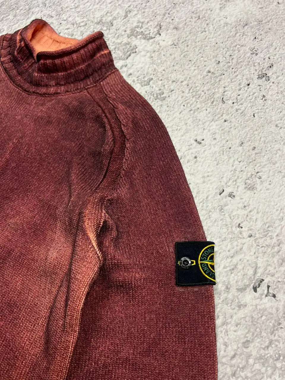 Stone Island 2021 Burgundy Mock Neck Hand Dyed Jumper - Свитера и кофты (Одежда) в Неизвестно