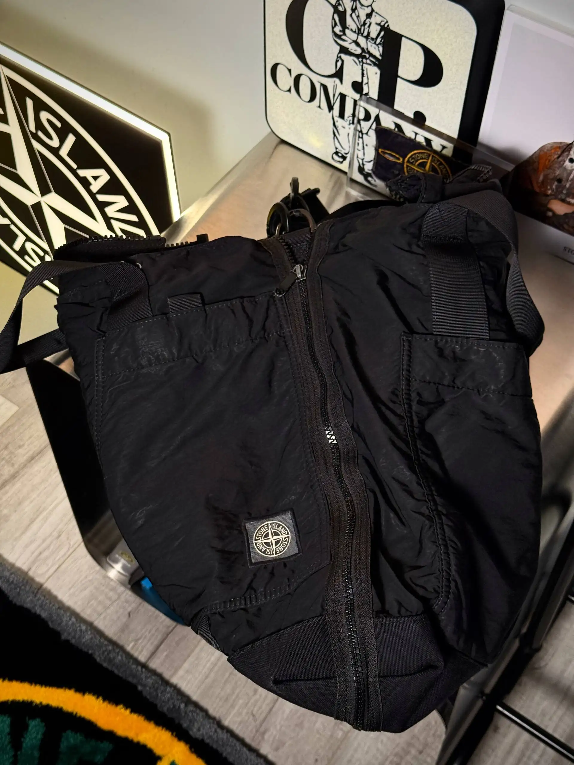Stone Island Crinkled Nylon Satin Black Medium Tote - Сумки (Одежда) в Санкт-Петербург