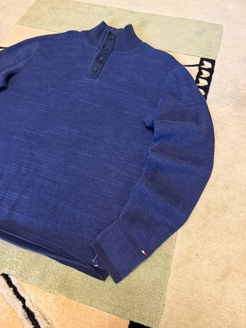 Свитер Tommy Hilfiger - Верхняя одежда (Одежда) в Курск