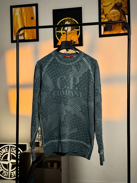 C.P. Company M-Bossed Lasered Fleece Woodland Camo Sweatshirt - Секонд-хенд в Санкт-Петербург
