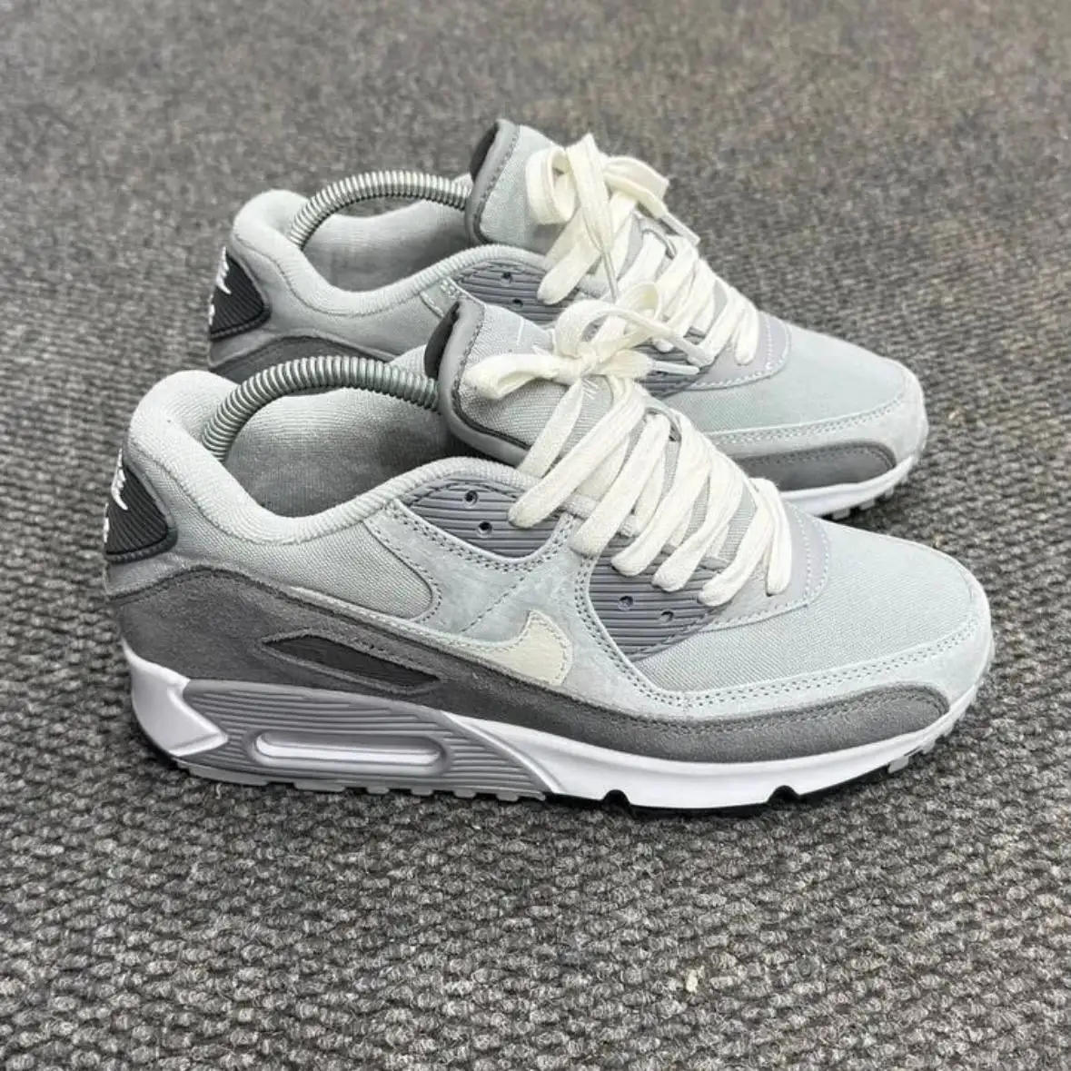 Nike Air Max, Golden Goose Superstar, Nike Air Force 1 - Обувь (Одежда) в Неизвестно