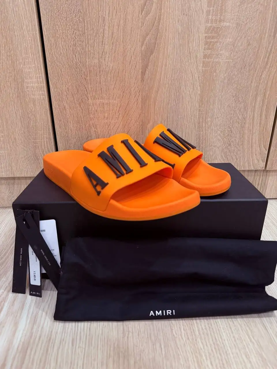 Hoodies, Sweatpants, Caps, и Slides от Amiri, Carhartt, OVO - Одежда в Курск
