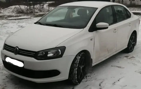 Продажа Volkswagen Polo 2011 года - Авто в Саратов