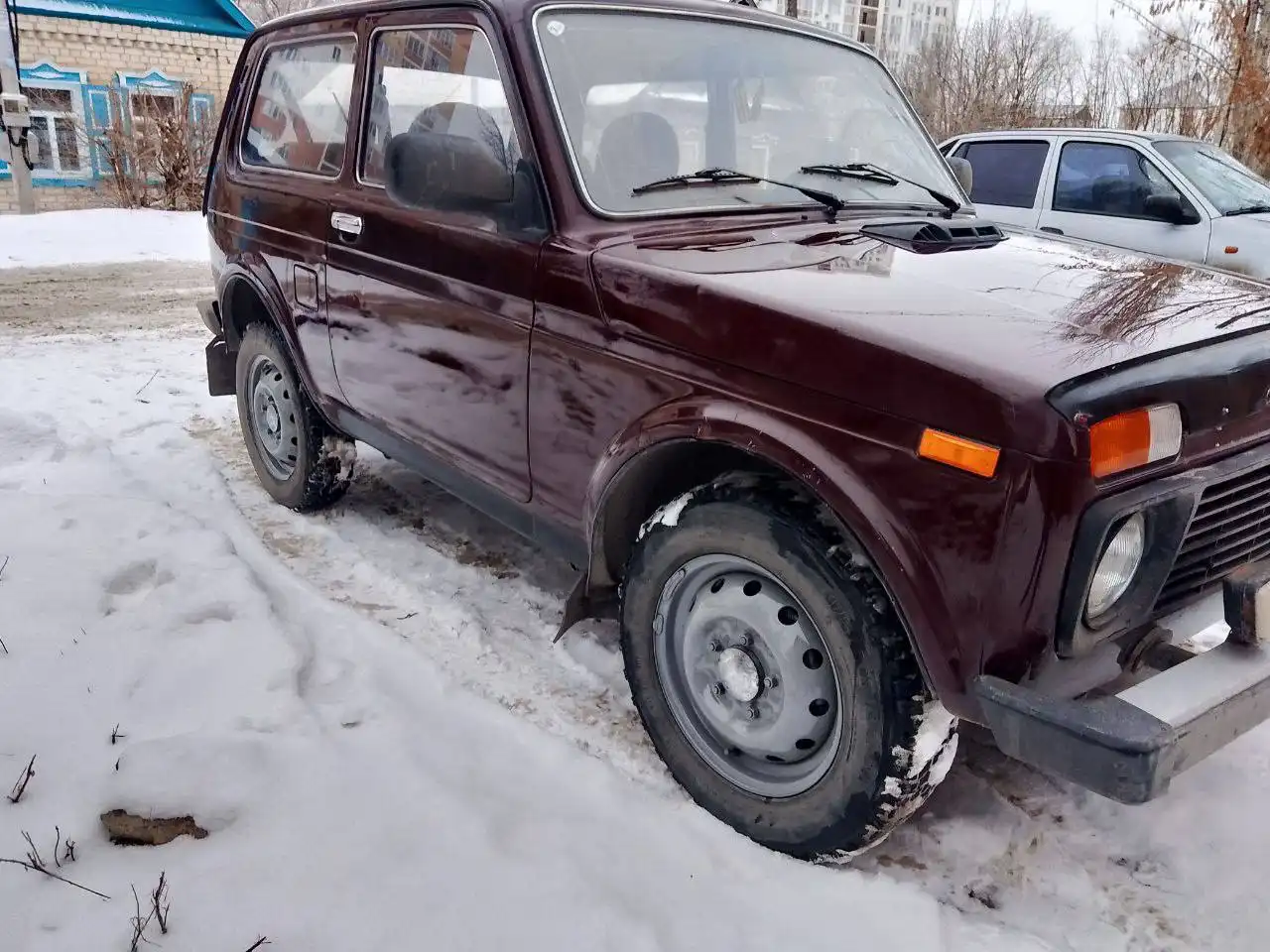 Продажа автомобиля Нива 2010 года в Энгельсе