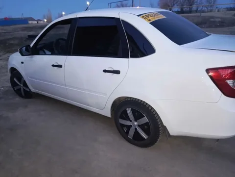 Продам ВАЗ Гранта 2017 года - Авто в Саратов