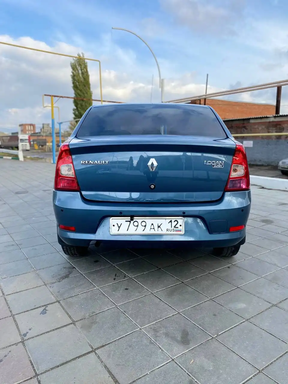 Renault Logan 2010 года в отличном состоянии - Легковые автомобили (Авто) в Саратов