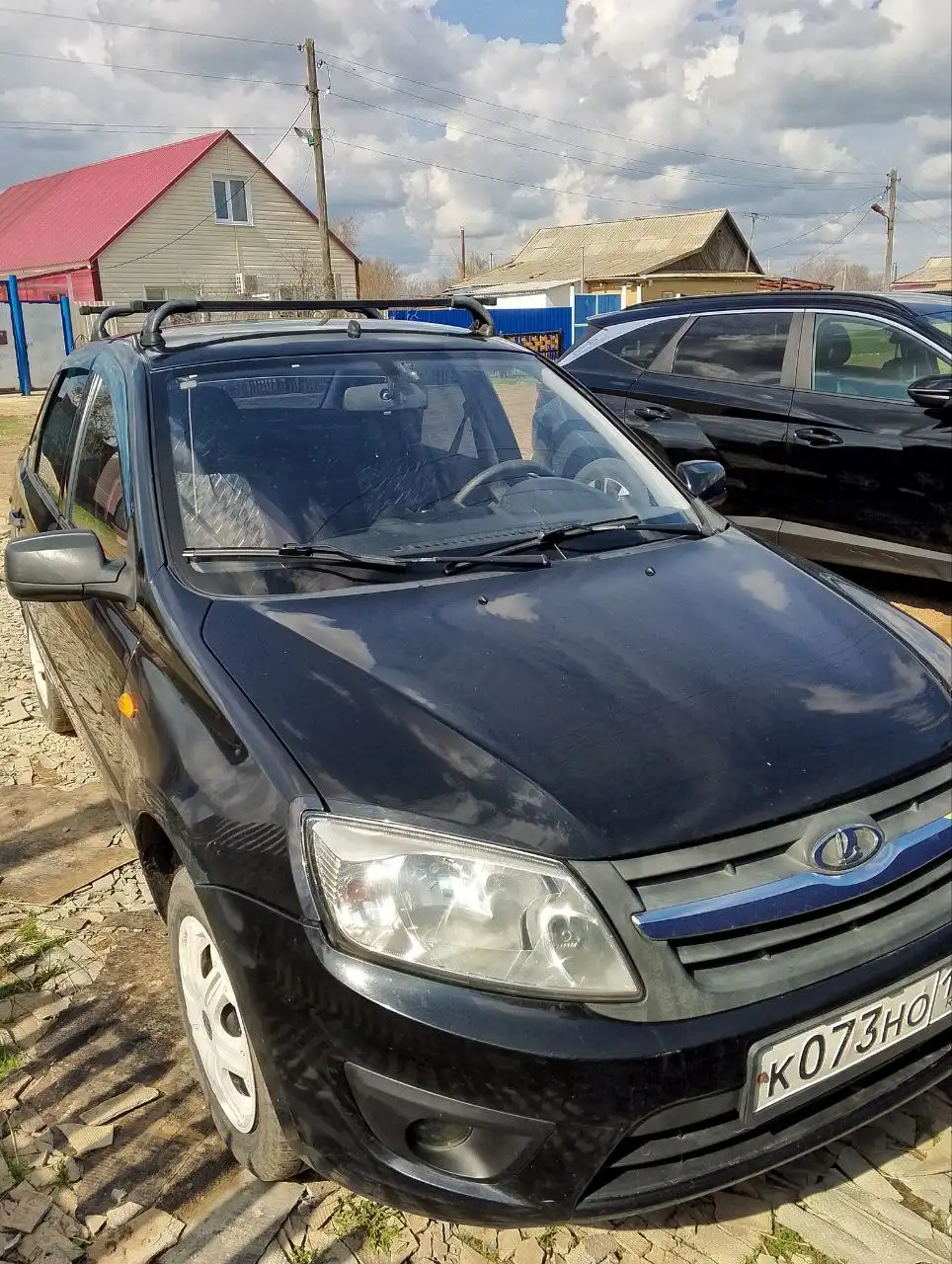 Продажа ВАЗ Лада Гранта 2015 года, черный цвет - Легковые автомобили (Авто) в Саратов