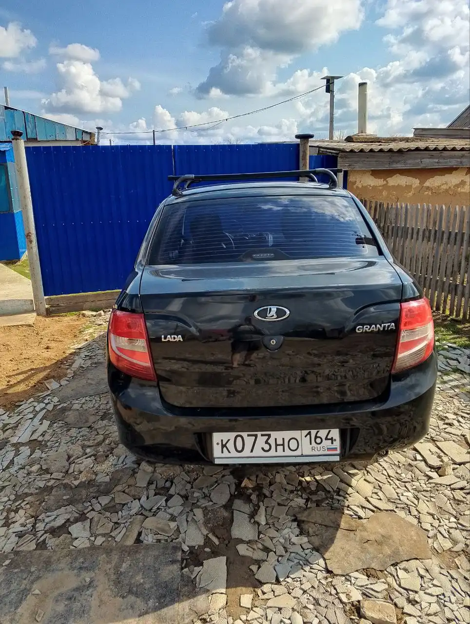 Продажа ВАЗ Лада Гранта 2015 года, черный цвет - Легковые автомобили (Авто) в Саратов