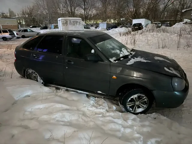 Продажа автомобиля с ПТС - Авто в Саратов