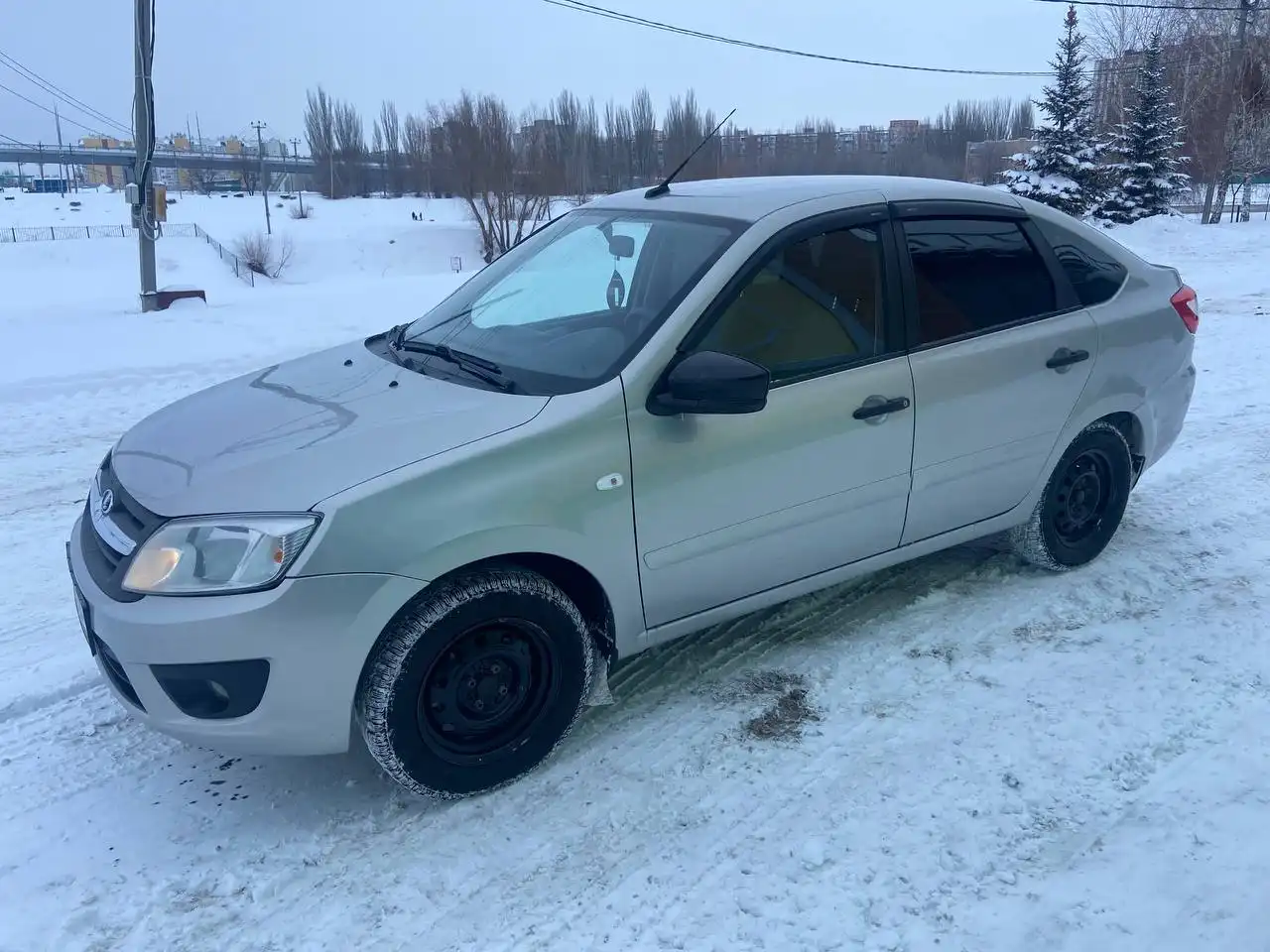 Продажа Lada Granta 2018 года с кондиционером - Легковые автомобили (Авто) в Саратов