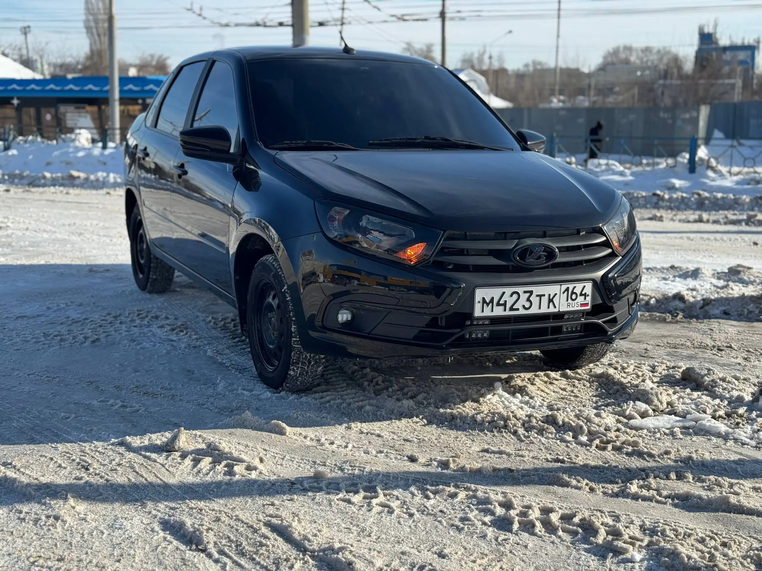 Продажа автомобиля с пробегом 14000 км, 2023 года - Авто в Энгельс