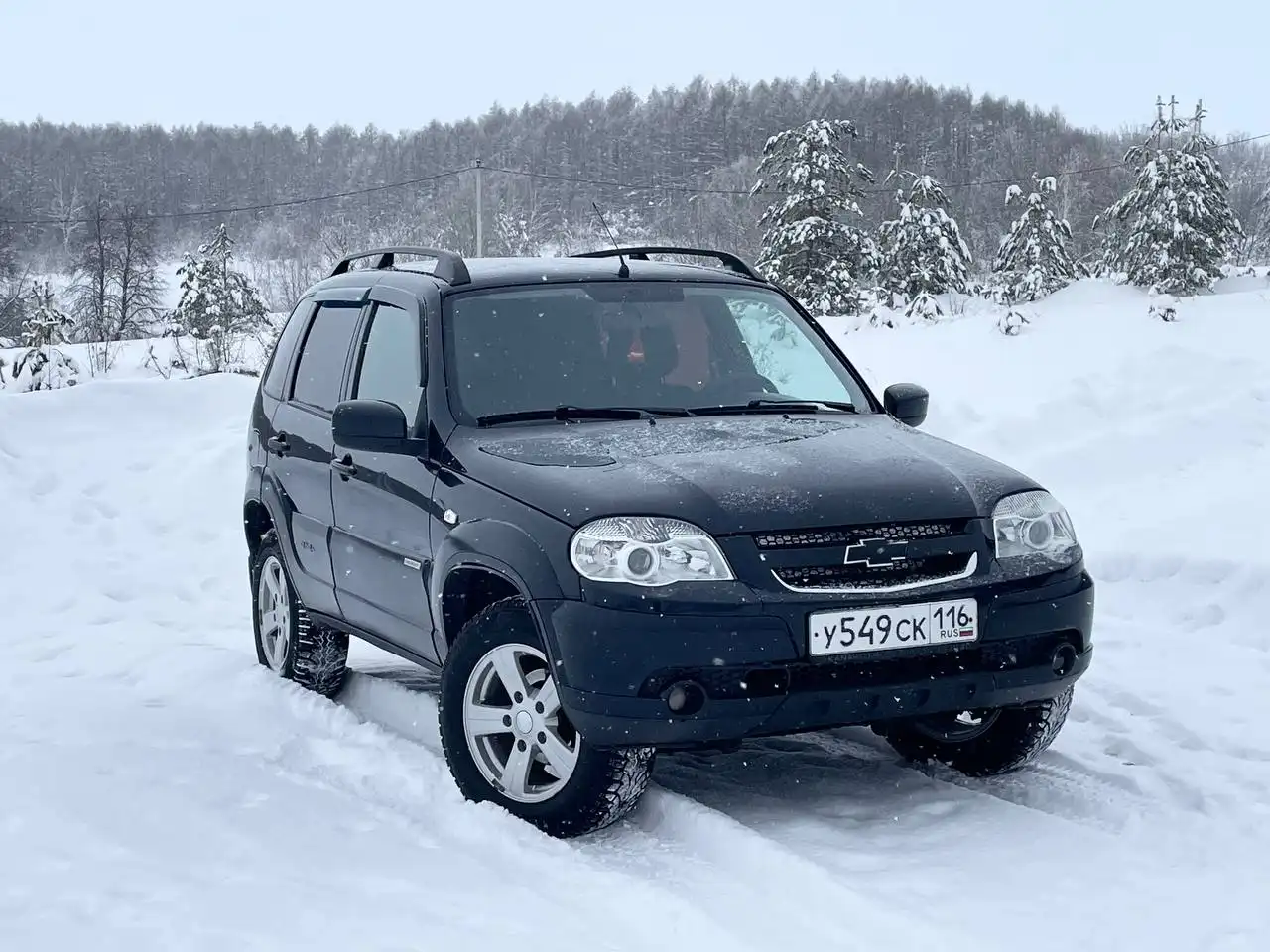 Продажа Chevrolet Niva 2015 г.в. Комплектация Люкс - Легковые автомобили (Авто) в Саратов