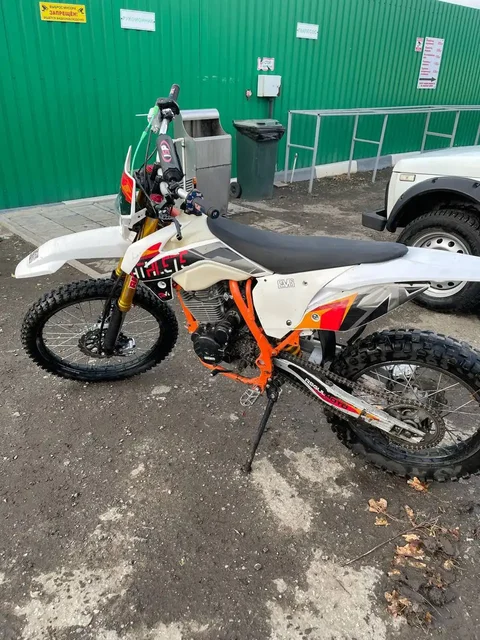 Продам/обменяю мотоцикл Атлет 250 - Мотоциклы в Саратов