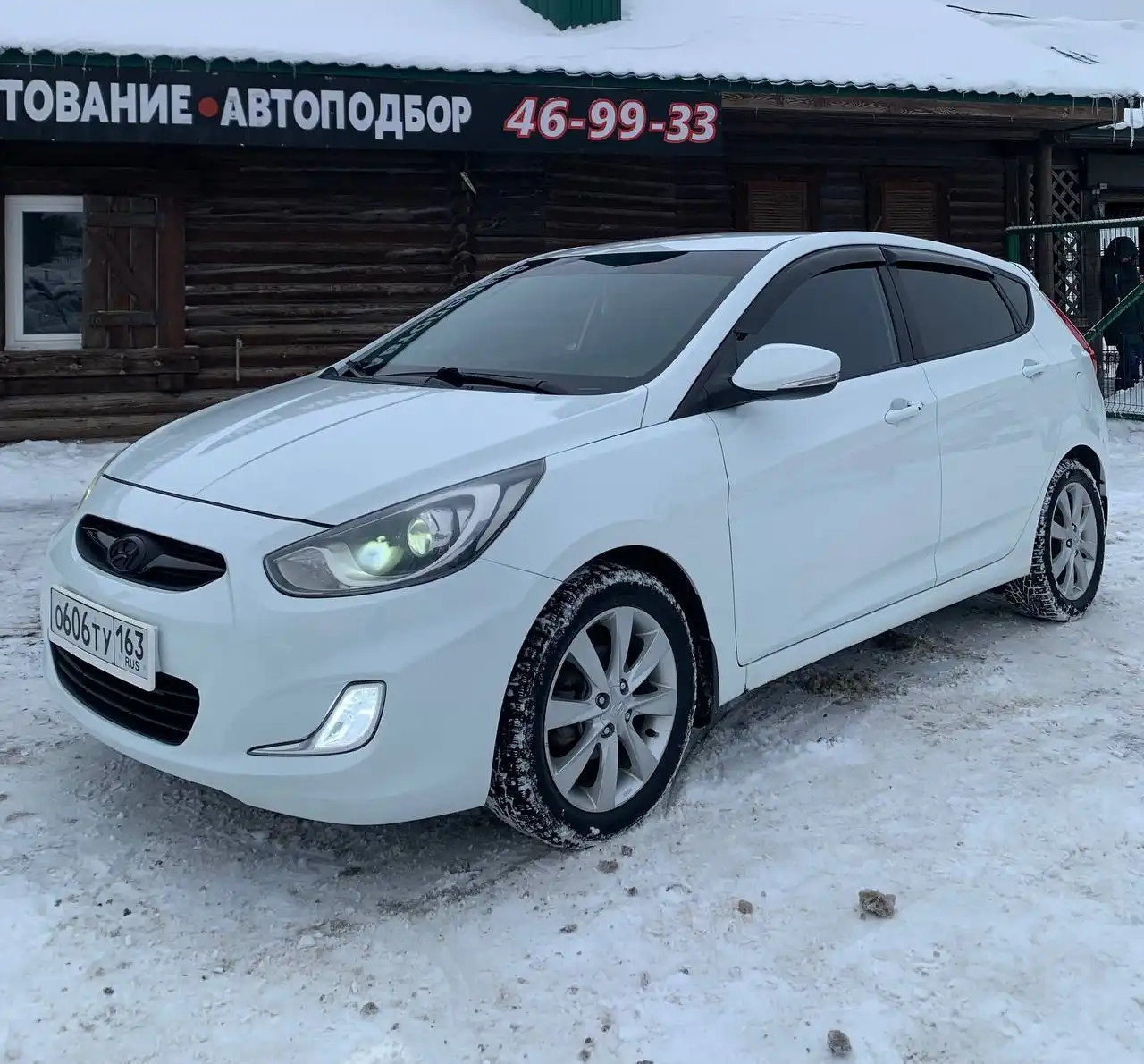 Hyundai Solaris 2011 автомат максимальная комплектация - Легковые автомобили (Авто) в Саратов