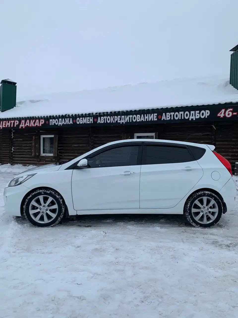 Hyundai Solaris 2011 автомат максимальная комплектация - Легковые автомобили (Авто) в Саратов