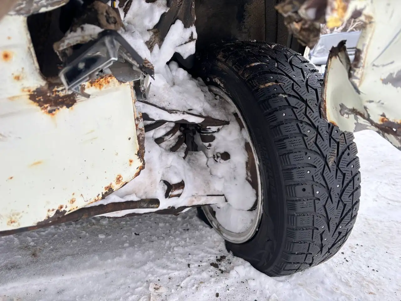 ВАЗ 2106 1998 года после ДТП на запчасти - Запчасти (Авто) в Саратов