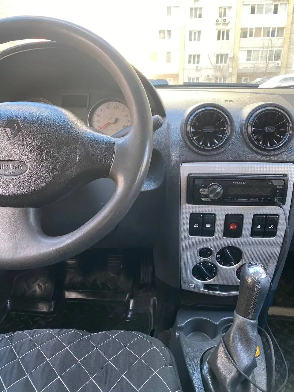 Продажа автомобиля Лада Приора 2009 года - Авто в Саратов