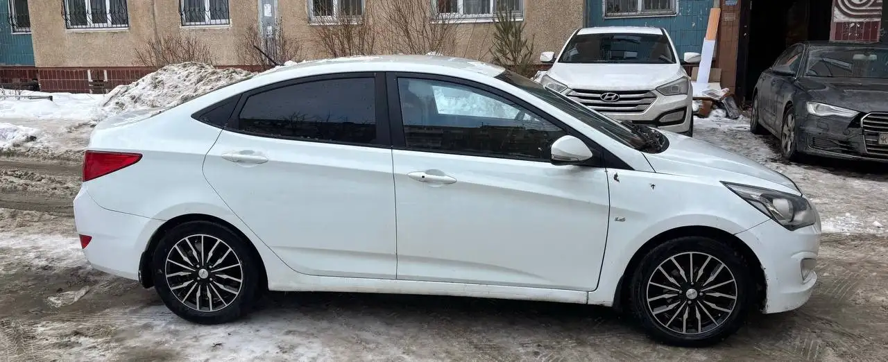 Продажа автомобиля Hyundai Solaris 2016 года - Легковые автомобили (Авто) в Саратов