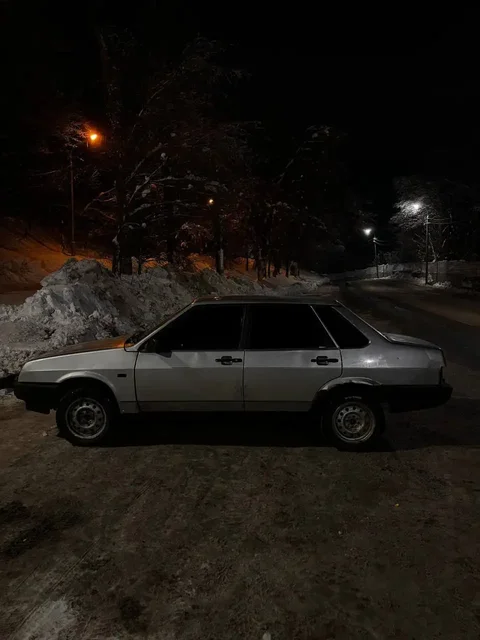 Продажа автомобиля ВАЗ 2107 2001 года на полном ходу - Легковые автомобили в Саратов